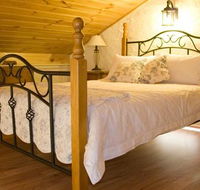 The Old Oak Bed and Breakfast - The Barn - Kawana Tourism