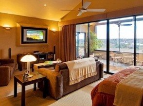 Riverview Rise Retreats - Kawana Tourism 7