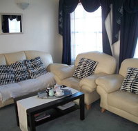 Beachside Apartment - Hove - Kawana Tourism