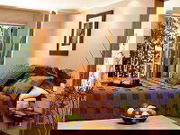 Rivers Edge Rainforest Retreat - Kawana Tourism 1