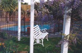 House Of Windsor - Kawana Tourism 0
