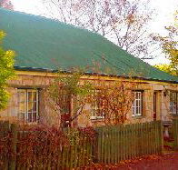 Colonial Cottages of Ross - Captain Samuels Cottage - Kawana Tourism
