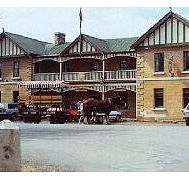 Man-O-Ross Hotel - Kawana Tourism