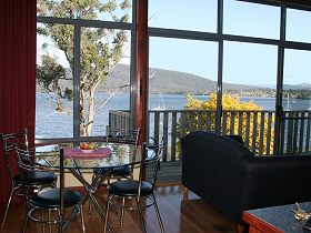 Driftwood Cottages - Beach House - Kawana Tourism 0