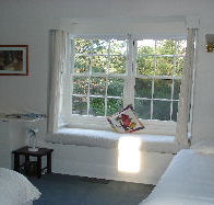 Explorers Lodge B  B - Kawana Tourism