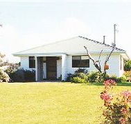 Lisas Cottage - Kawana Tourism