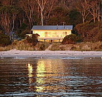 Harpers on the Beach - Kawana Tourism