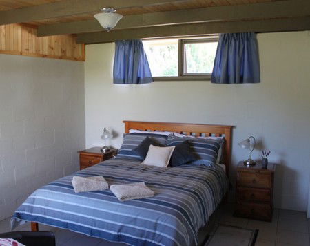 Flinders Island Cabin Park And Car Hire - Kawana Tourism 4