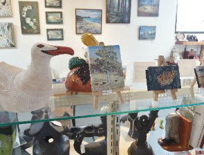 Vines And Designs (at The Copping Museum) - Kawana Tourism 1