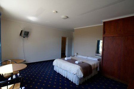 Wharf Hotel Wynyard - Kawana Tourism 2