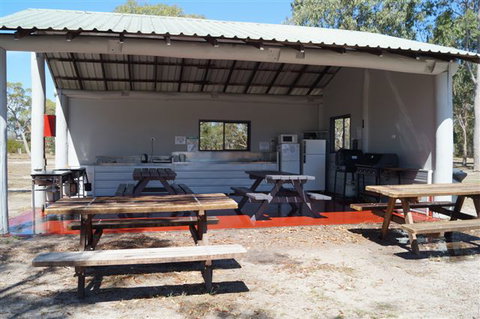 Rainbow Waters Holiday Park - Kawana Tourism 5