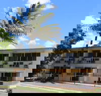 Pippies Beachhouse - Kawana Tourism