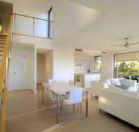 Rainbow Sea Resort - Kawana Tourism