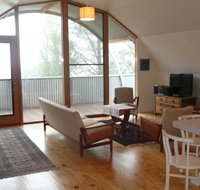 Surveyor's Hill Bed and Breakfast - Kawana Tourism