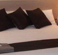 Bristol Hill Motor Inn  Peppas Licensed Restaurant - Kawana Tourism