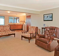 Booragul Beach House - Kawana Tourism