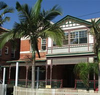 Maclean Hotel - Kawana Tourism