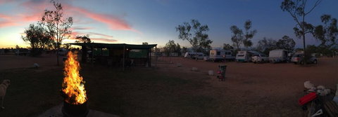 Lightning Ridge Tourist Park - Kawana Tourism 3