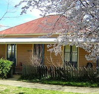 Cooma Cottage - Accommodation - Kawana Tourism