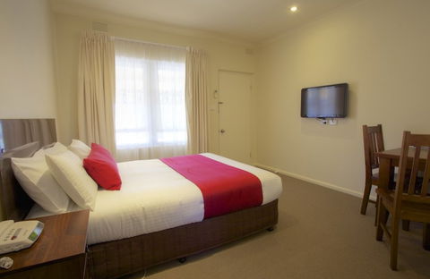 Amaroo Motel - Kawana Tourism 0