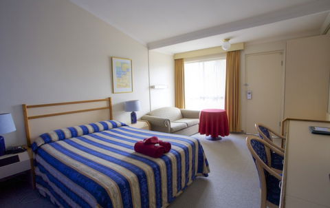 Amaroo Motel - Kawana Tourism 3