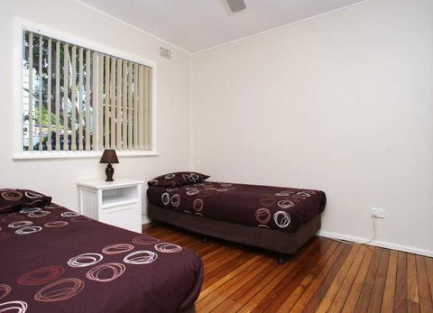 28 Rigney Street - Kawana Tourism 4