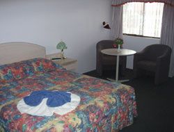 Alabaster Motor Inn - Kawana Tourism 1