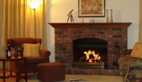 Clontarf Bed And Breakfast - Kawana Tourism 1