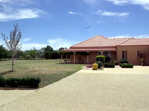 Fairways Bed And Breakfast At Jerilderie - Kawana Tourism 0