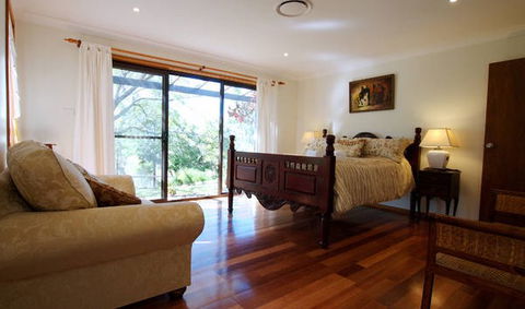 Cicada Country House - Kawana Tourism 3