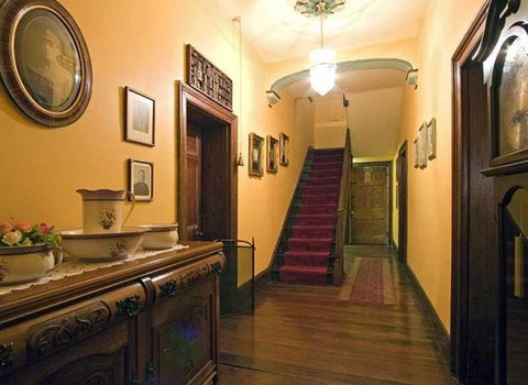 Anoushka's Boutique Bed And Breakfast - Kawana Tourism 2