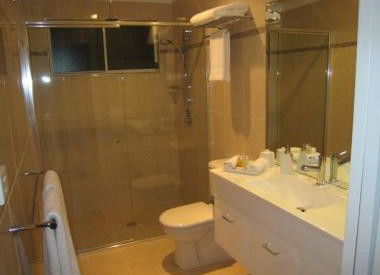 Brezza Bella Bed And Breakfast - Kawana Tourism 3