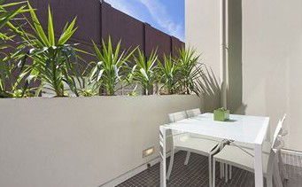 Apartment Hotel - The 150 Apartments - Kawana Tourism 1