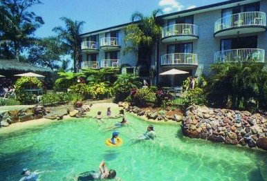 Allamanda Retreat - The Entrance - Kawana Tourism 5