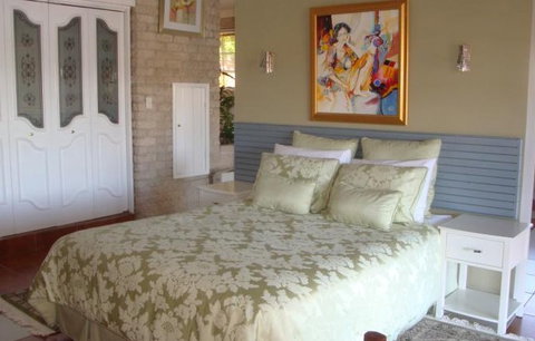 Caroline Bay Getaway - Kawana Tourism 4