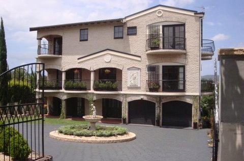 Caroline Bay Getaway - Kawana Tourism 5