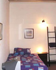 Accommodation In An Historic Warehouse - Kawana Tourism 3