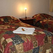 Hervey Bay Colonial Lodge - Kawana Tourism 1