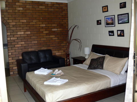 Susan River Homestead Adventure Resort - Kawana Tourism 3