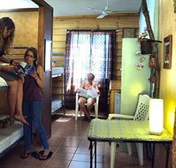 Woolshed Backpackers - Kawana Tourism