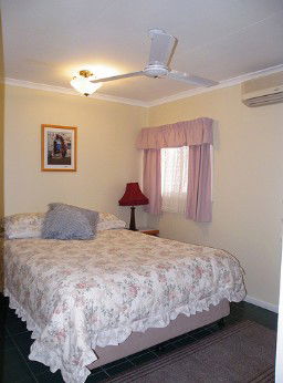 Bay Bed And Breakfast - Kawana Tourism 2