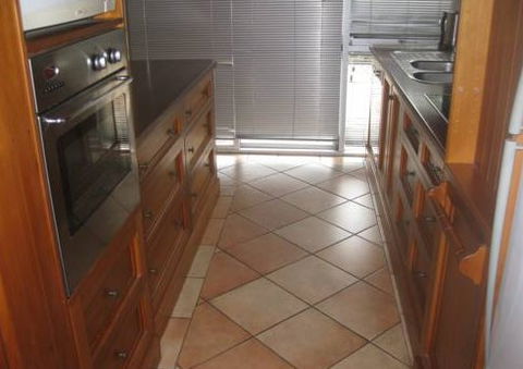 Fairthorpe Apartments - Kawana Tourism 4