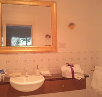 Amore Bed and Breakfast - Kawana Tourism