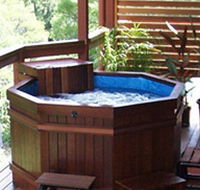 Ravensbourne Escape Tree Tops - Kawana Tourism
