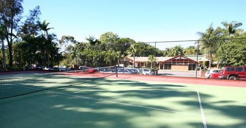 Ashmore Palms Holiday Village - Kawana Tourism 2
