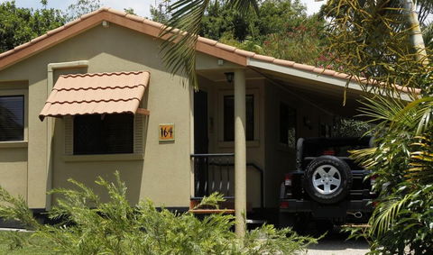 Ashmore Palms Holiday Village - Kawana Tourism 6