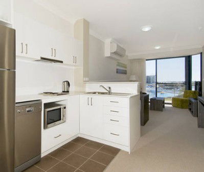 Quality Suites Crest Mandurah - Kawana Tourism 2