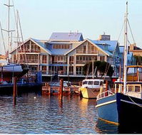 Pelicans Landing - Kawana Tourism