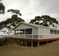Oyster Bay Retreat - Kawana Tourism