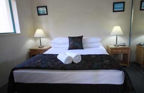 Aruba Beach Resort - Kawana Tourism 3